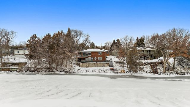 24301 W Cedar Lake Drive, New Prague, MN 56071