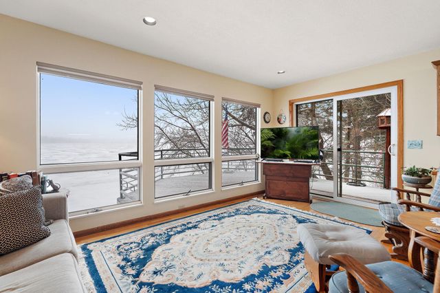 24301 W Cedar Lake Drive, New Prague, MN 56071