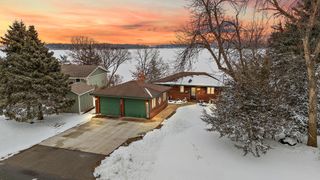 24301 W Cedar Lake Drive, New Prague, MN 56071