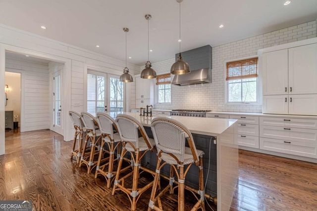 220 Audreys Way, Suwanee, GA 30024