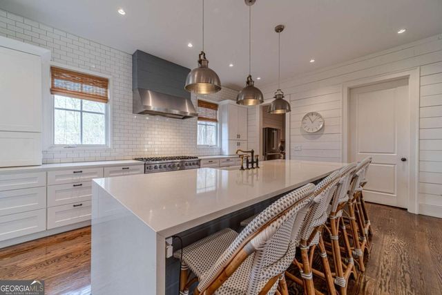 220 Audreys Way, Suwanee, GA 30024