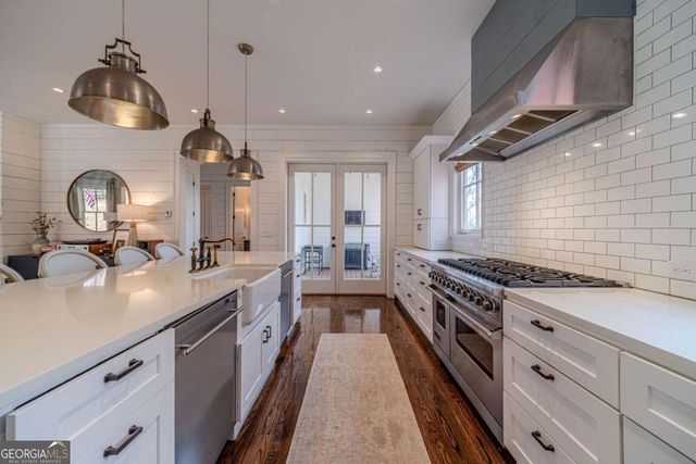 220 Audreys Way, Suwanee, GA 30024