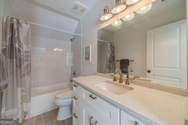 220 Audreys Way, Suwanee, GA 30024