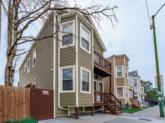3517 W Diversey Avenue, Chicago, IL 60647