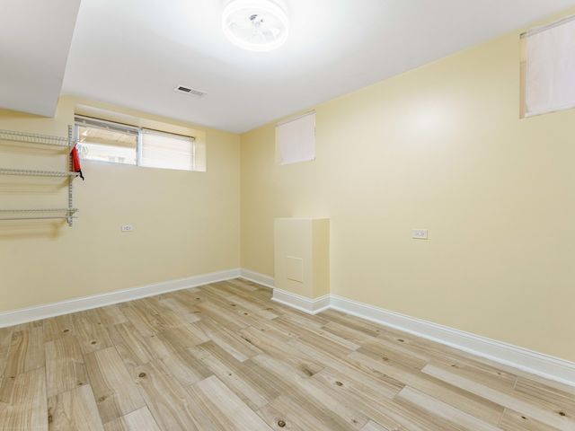 3517 W Diversey Avenue, Chicago, IL 60647