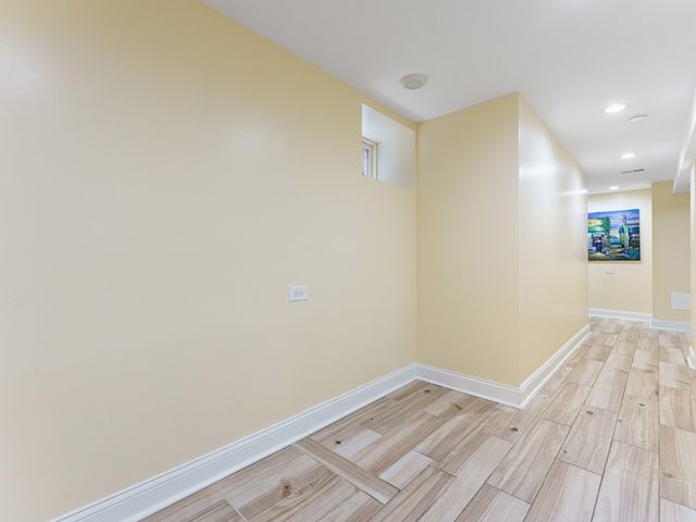 3517 W Diversey Avenue, Chicago, IL 60647