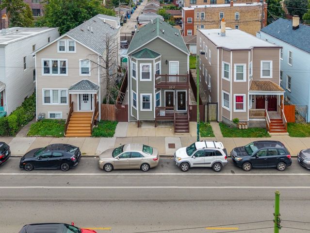 3517 W Diversey Avenue, Chicago, IL 60647