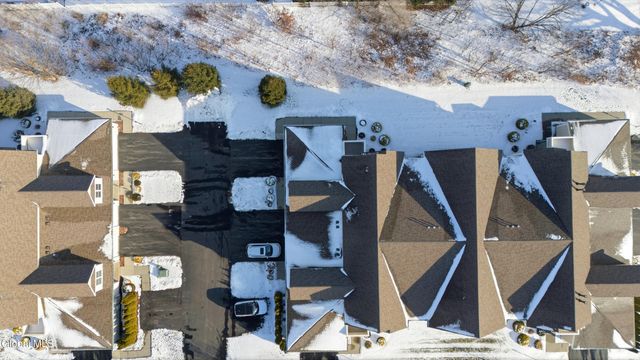 707 Lois Lane, Niskayuna, NY 12304