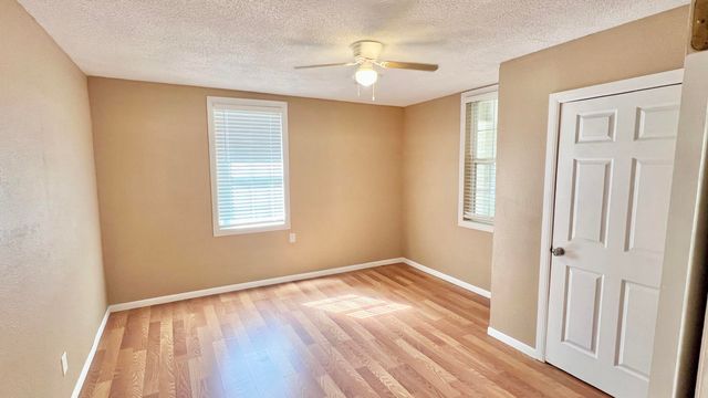 912 3rd Street, Monett, MO 65708