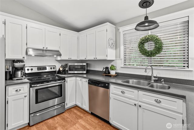 2101 NE William E Sutton Road, Bremerton, WA 98311