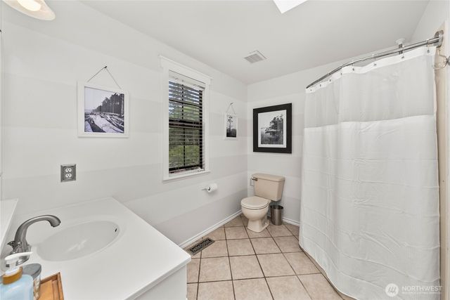 2101 NE William E Sutton Road, Bremerton, WA 98311