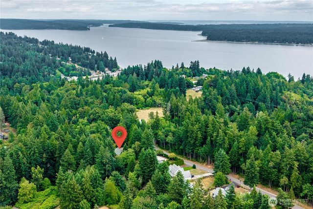 2101 NE William E Sutton Road, Bremerton, WA 98311