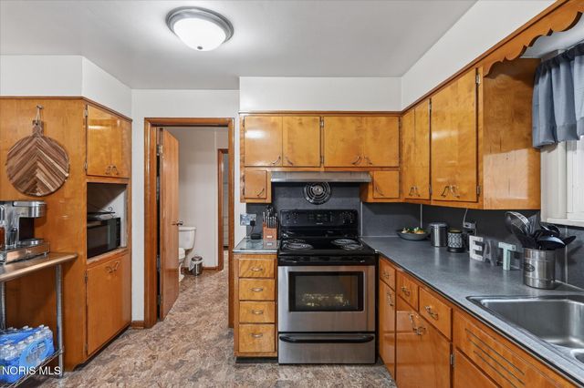 1635 S Clinton Street, Defiance, OH 43512