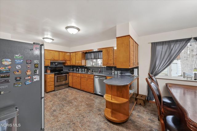 1635 S Clinton Street, Defiance, OH 43512