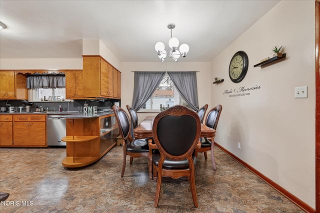 1635 S Clinton Street, Defiance, OH 43512