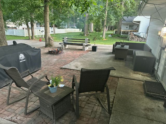 1635 S Clinton Street, Defiance, OH 43512