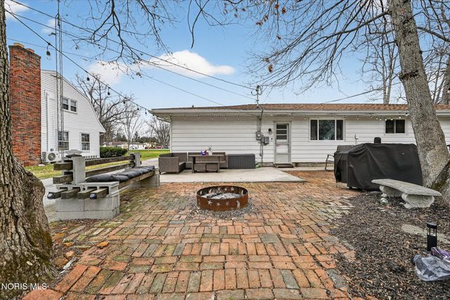 1635 S Clinton Street, Defiance, OH 43512