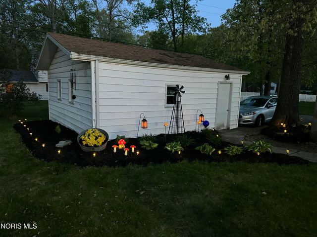 1635 S Clinton Street, Defiance, OH 43512