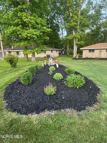 1635 S Clinton Street, Defiance, OH 43512