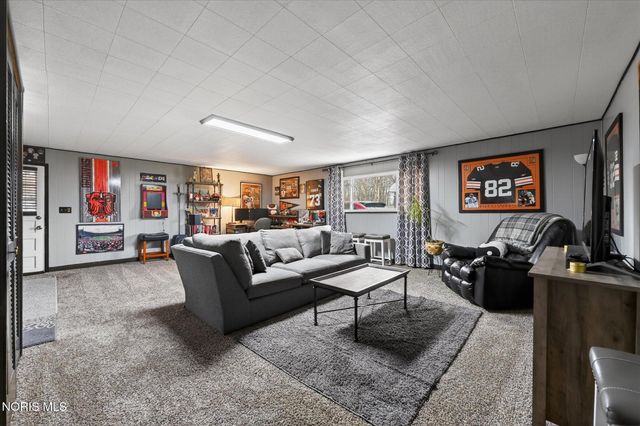 1635 S Clinton Street, Defiance, OH 43512