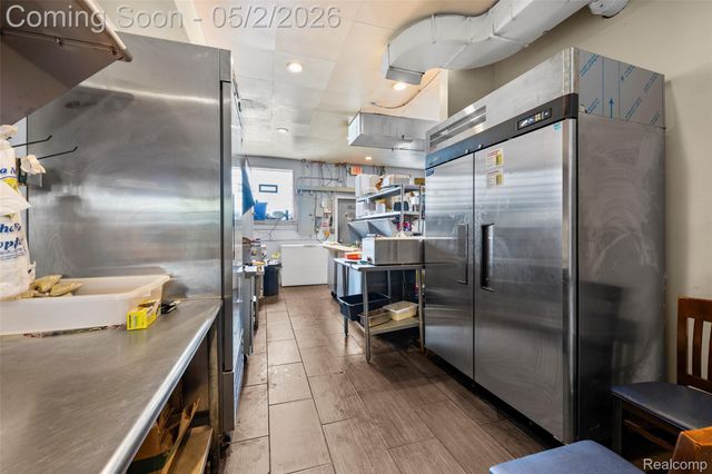27751 Harper Avenue, St. Clair Shores, MI 48081