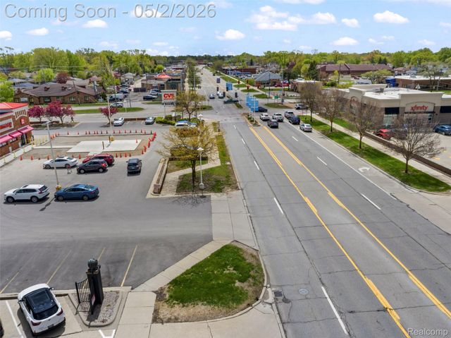 27751 Harper Avenue, St. Clair Shores, MI 48081