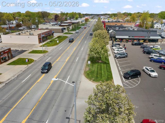 27751 Harper Avenue, St. Clair Shores, MI 48081