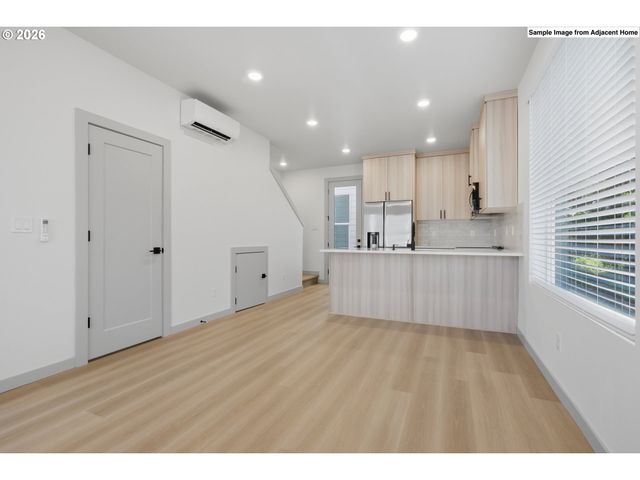 7065 Se 60th Ave, Portland, OR 97206