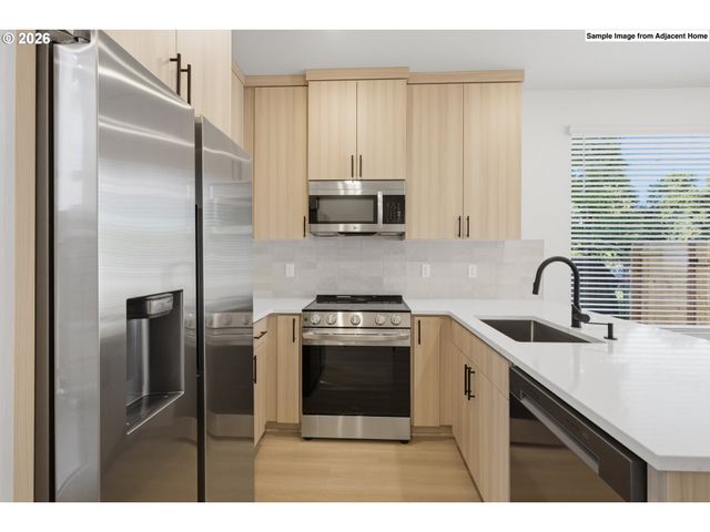 7065 Se 60th Ave, Portland, OR 97206