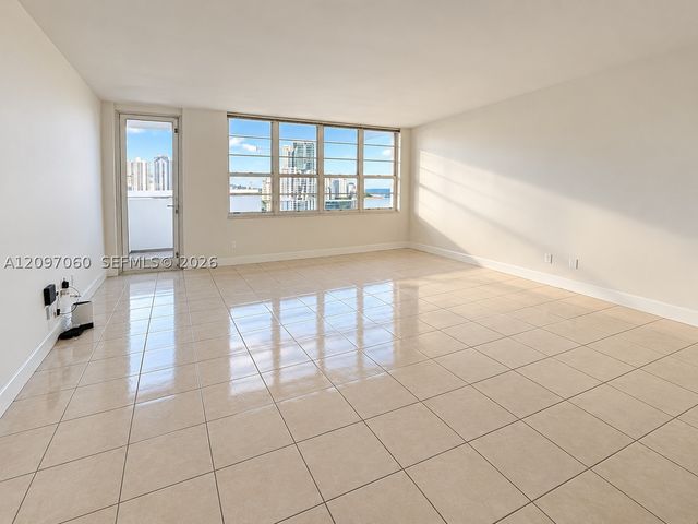 100 Lincoln Rd 1537, Miami Beach, FL 33139