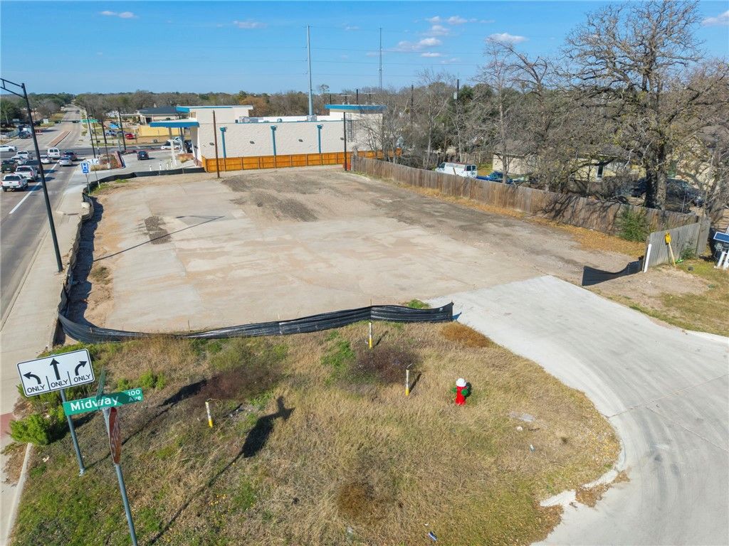 3213/3209 South College Avenue, Bryan, TX 77801 — photo 2