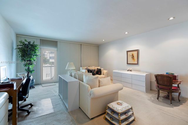 1408 Brickell Bay Dr 414, Miami, FL 33131