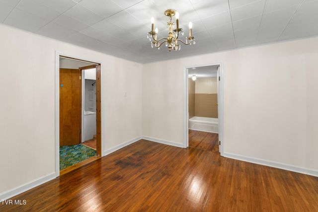 9494 Porterfield Highway, Abingdon, VA 24210