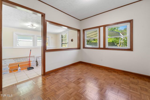 9494 Porterfield Highway, Abingdon, VA 24210