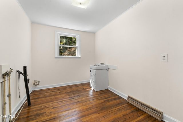 9494 Porterfield Highway, Abingdon, VA 24210