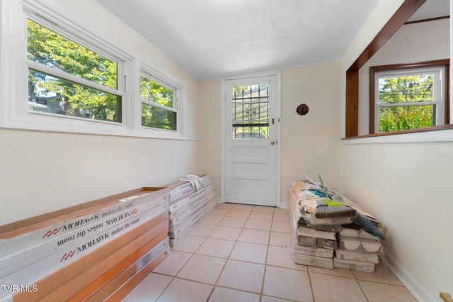 9494 Porterfield Highway, Abingdon, VA 24210