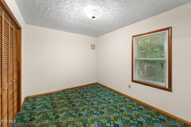 9494 Porterfield Highway, Abingdon, VA 24210