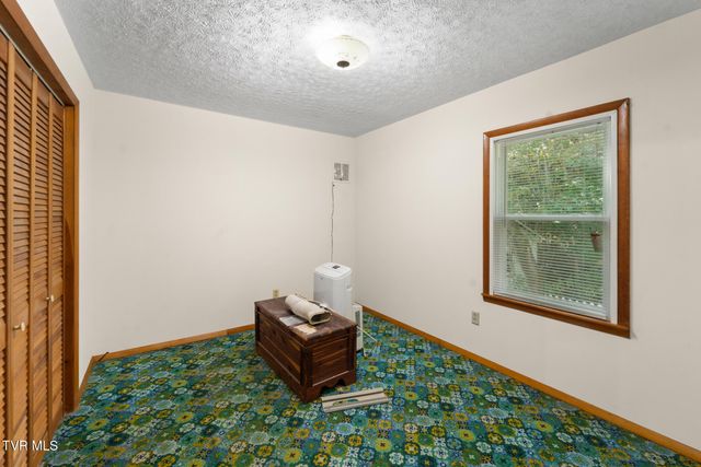 9494 Porterfield Highway, Abingdon, VA 24210