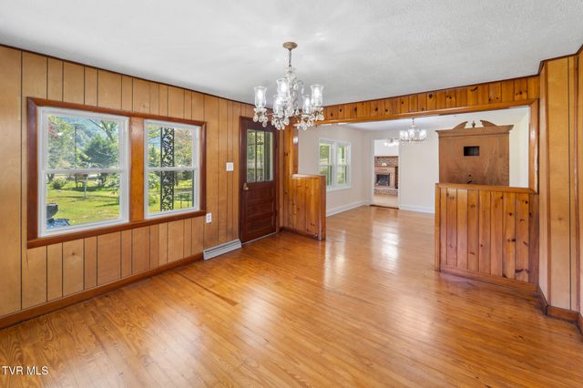 9494 Porterfield Highway, Abingdon, VA 24210