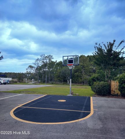 510 Shipmast Court, Beaufort, NC 28516