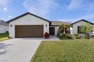 3818 SW 15th PL, Cape Coral, FL 33914