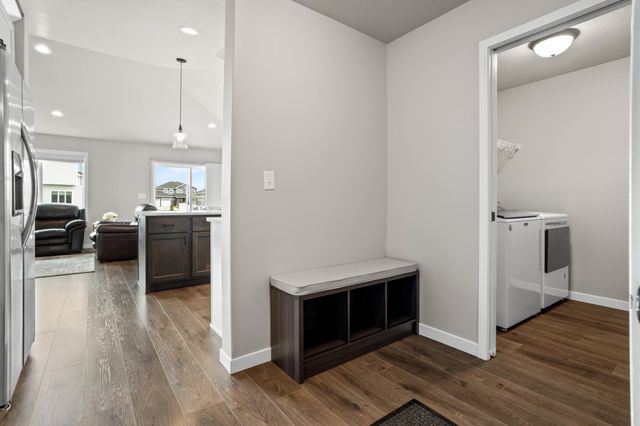 1306 22nd Avenue W, West Fargo, ND 58078