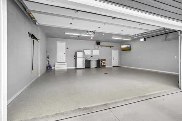 1306 22nd Avenue W, West Fargo, ND 58078