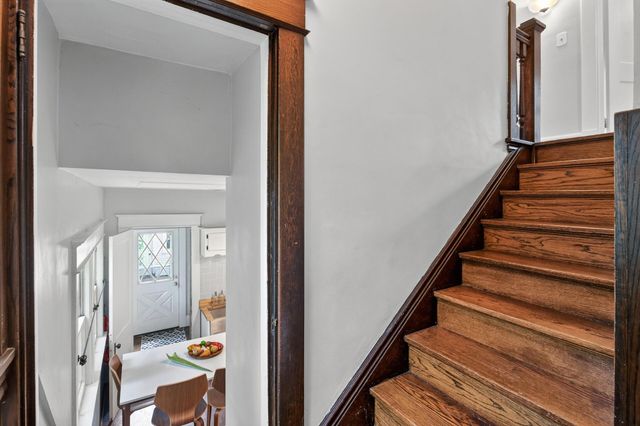 124 Baker Street W, Saint Paul, MN 55107