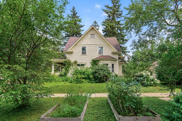 124 Baker Street W, Saint Paul, MN 55107
