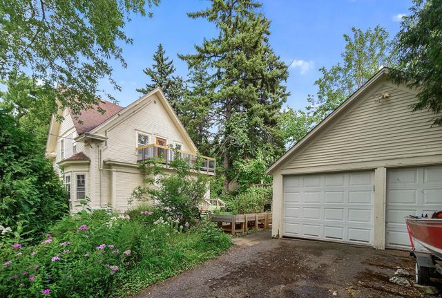 124 Baker Street W, Saint Paul, MN 55107