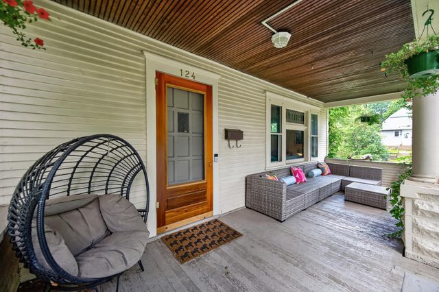 124 Baker Street W, Saint Paul, MN 55107