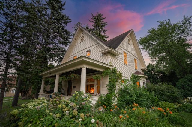 124 Baker Street W, Saint Paul, MN 55107