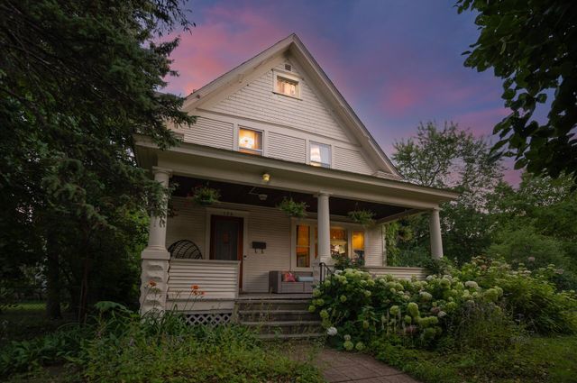 124 Baker Street W, Saint Paul, MN 55107