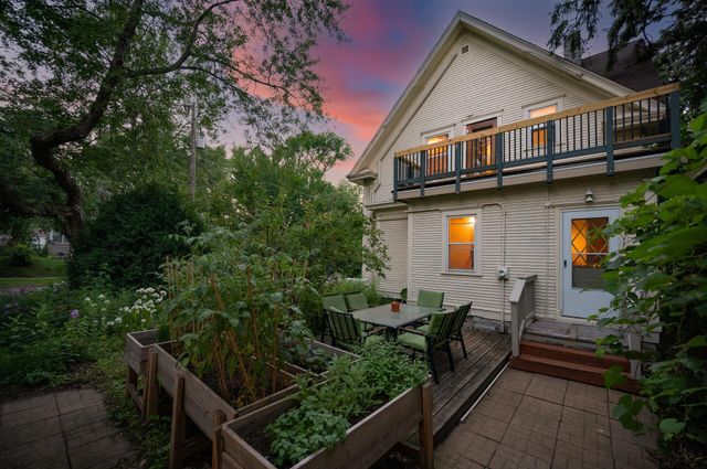 124 Baker Street W, Saint Paul, MN 55107